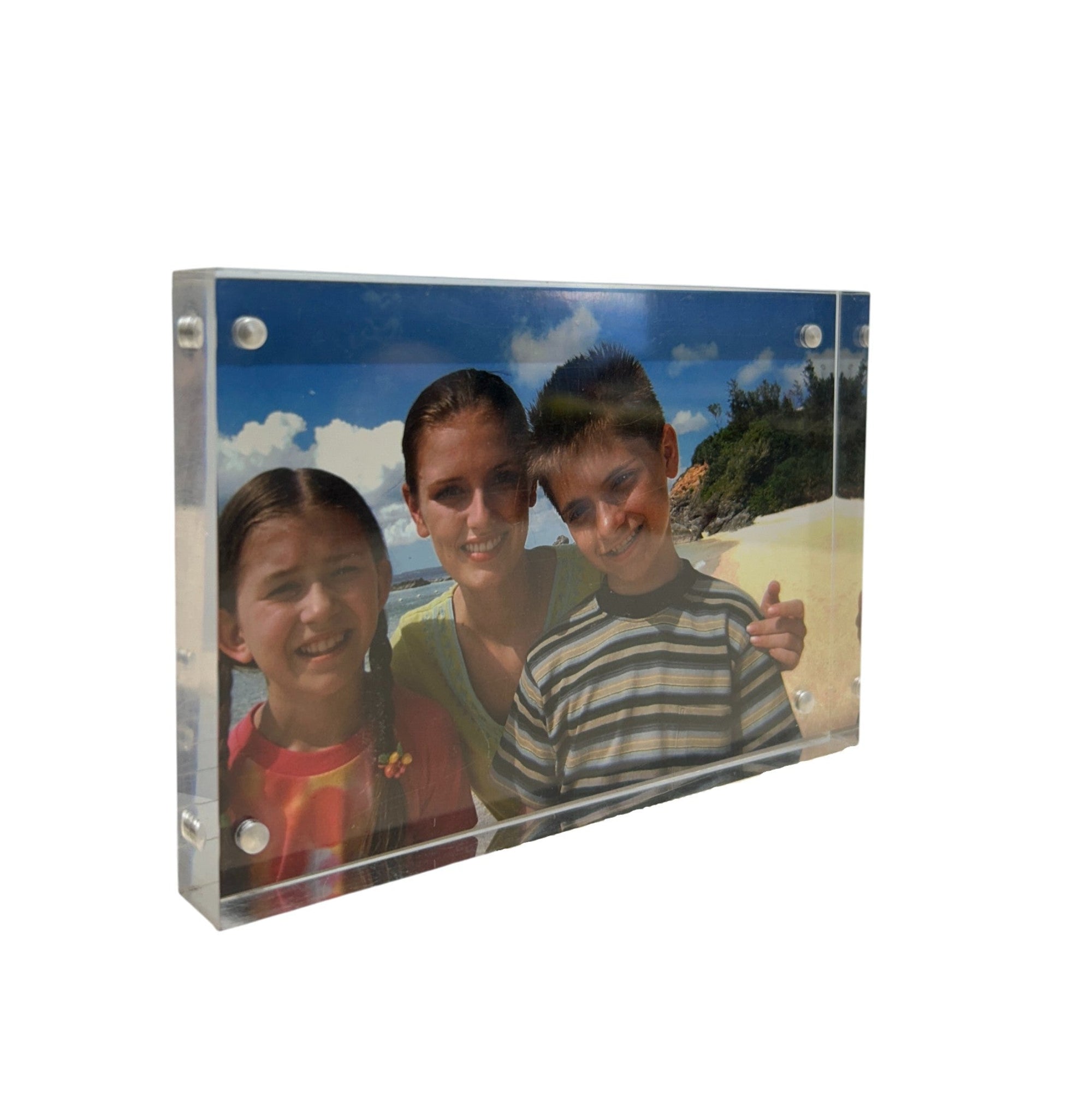 מסגרת אקריל עם גב מתכת בגודל 10X15