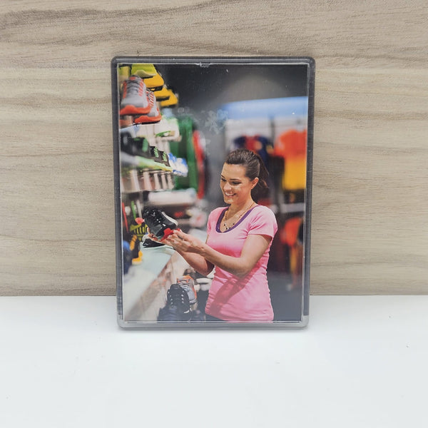 מסגרת אקריל עם מגנט מאחור